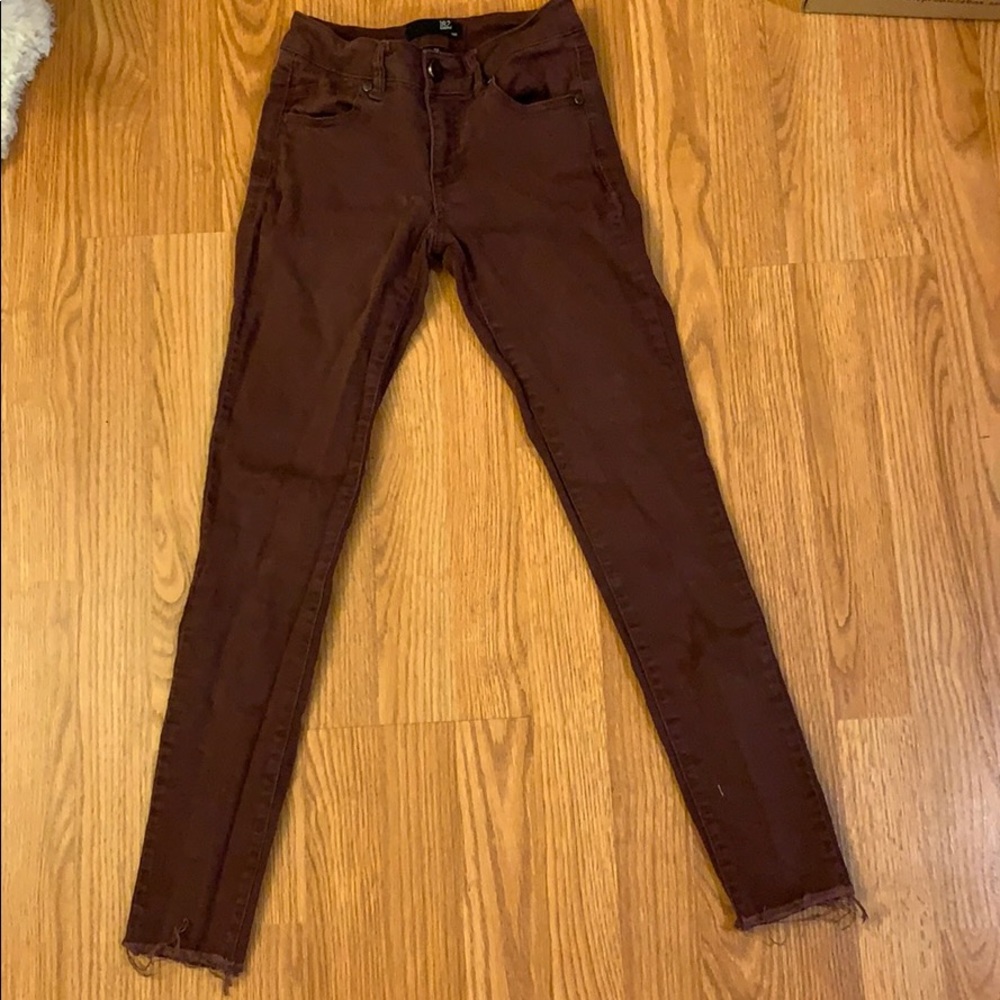 1822 Denim red raw hem jeans